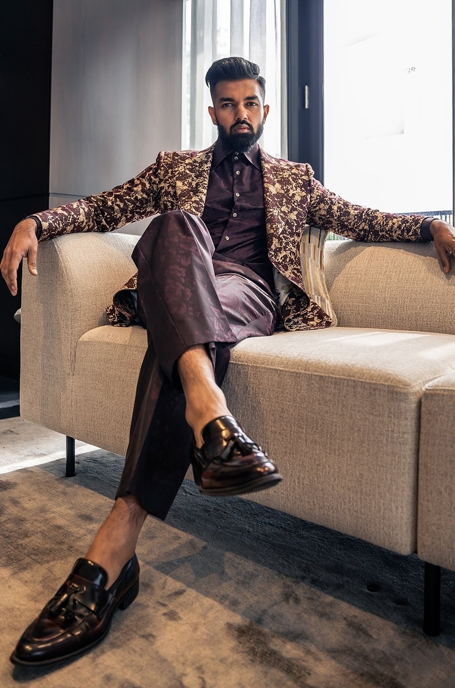 Ganyo philamot, single-breasted jacket with waist belt, crafted in cashmere poly-wool